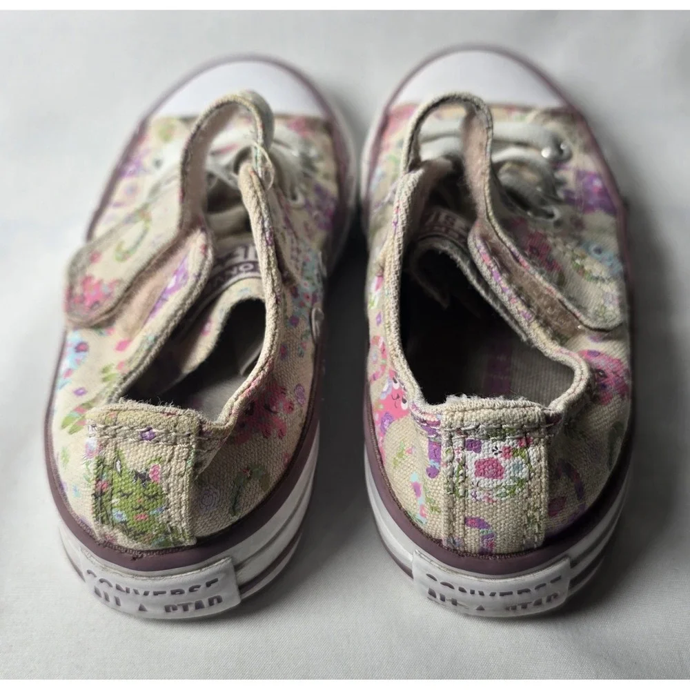 Converse All Star Girl Low Top Girl Sneakers W/ Cats Size US‎ 11